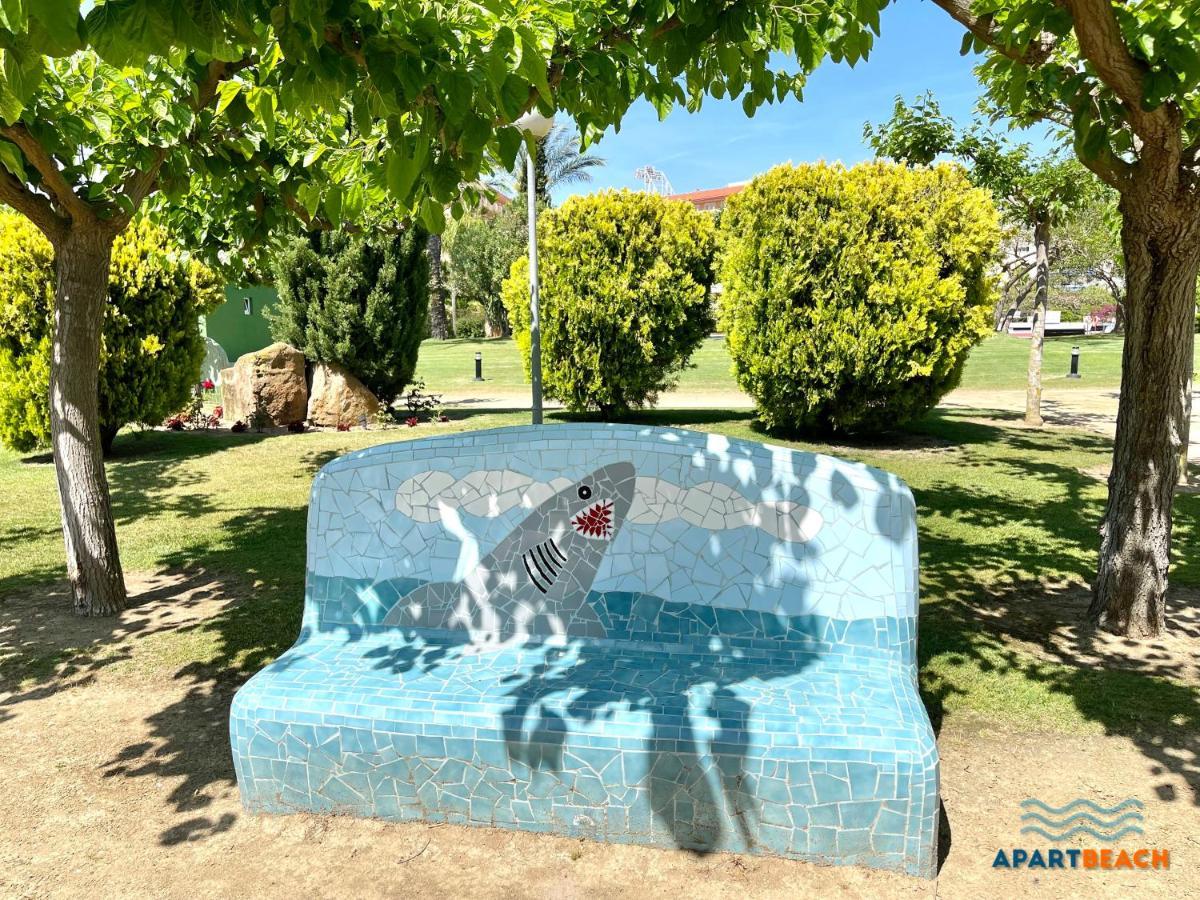Apartbeach Los Juncos Residencial Piscinas Y Petanca La Pineda Kültér fotó