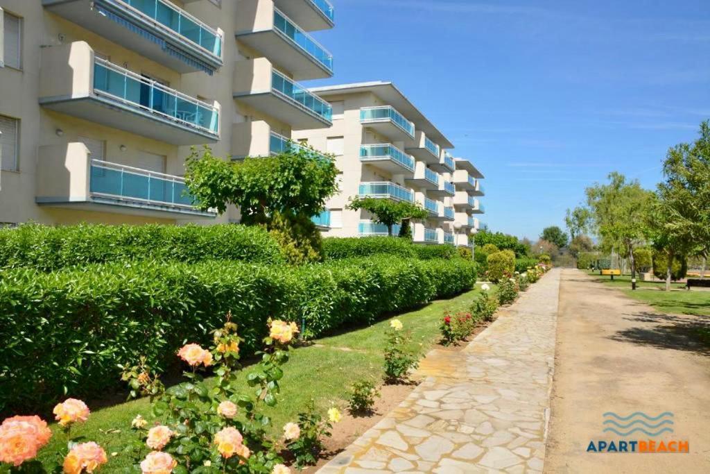 Apartbeach Los Juncos Residencial Piscinas Y Petanca La Pineda Kültér fotó