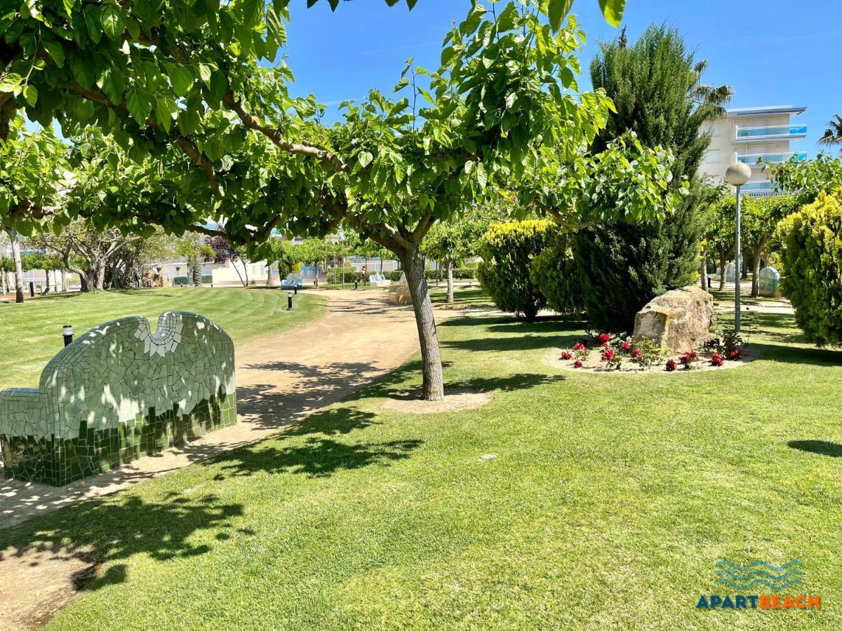 Apartbeach Los Juncos Residencial Piscinas Y Petanca La Pineda Kültér fotó