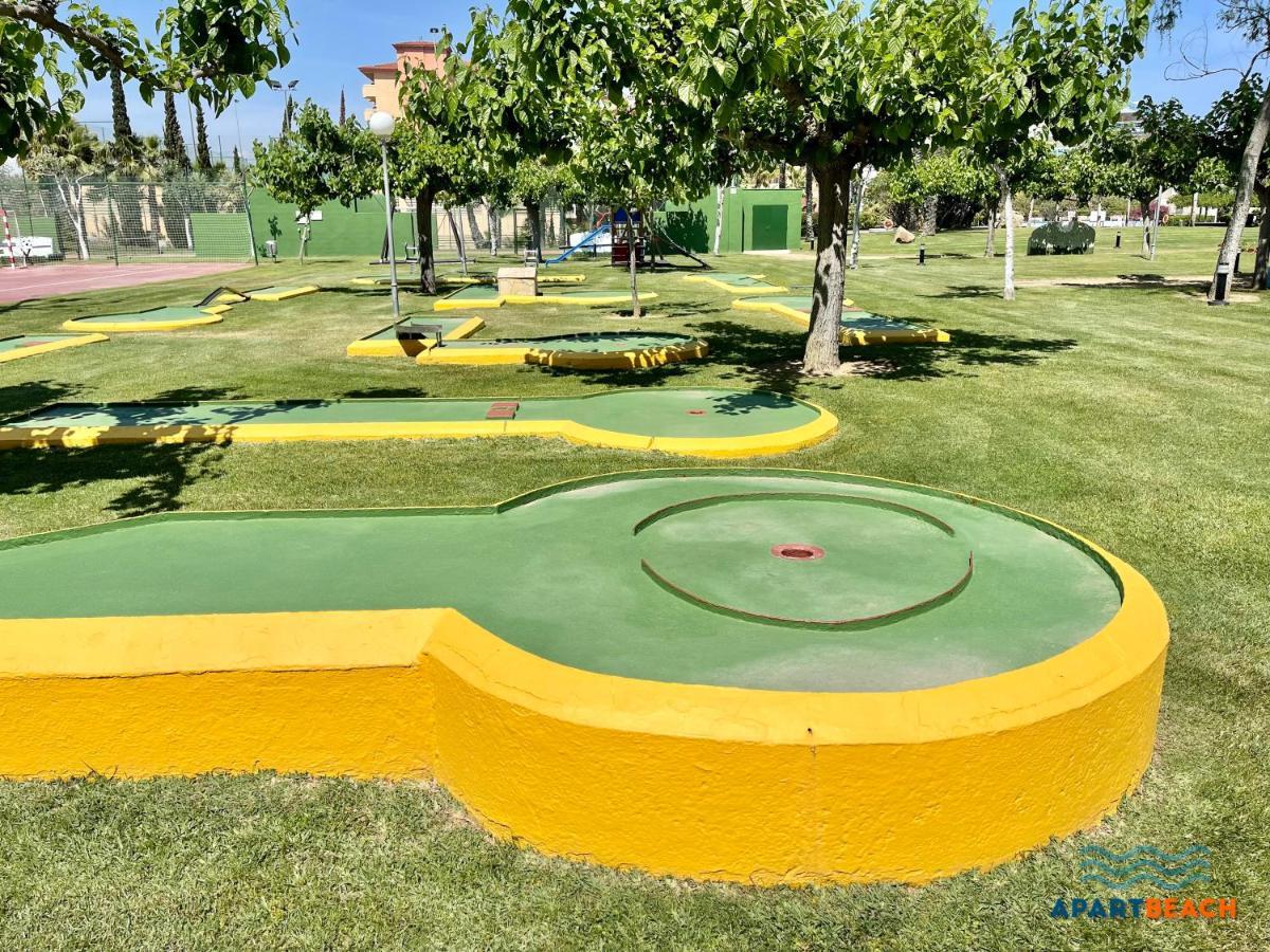 Apartbeach Los Juncos Residencial Piscinas Y Petanca La Pineda Kültér fotó