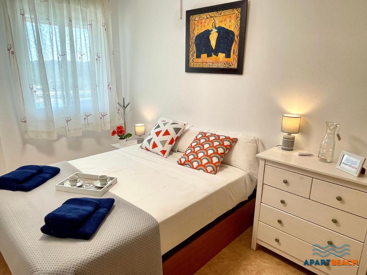 Apartbeach Los Juncos Residencial Piscinas Y Petanca La Pineda Kültér fotó