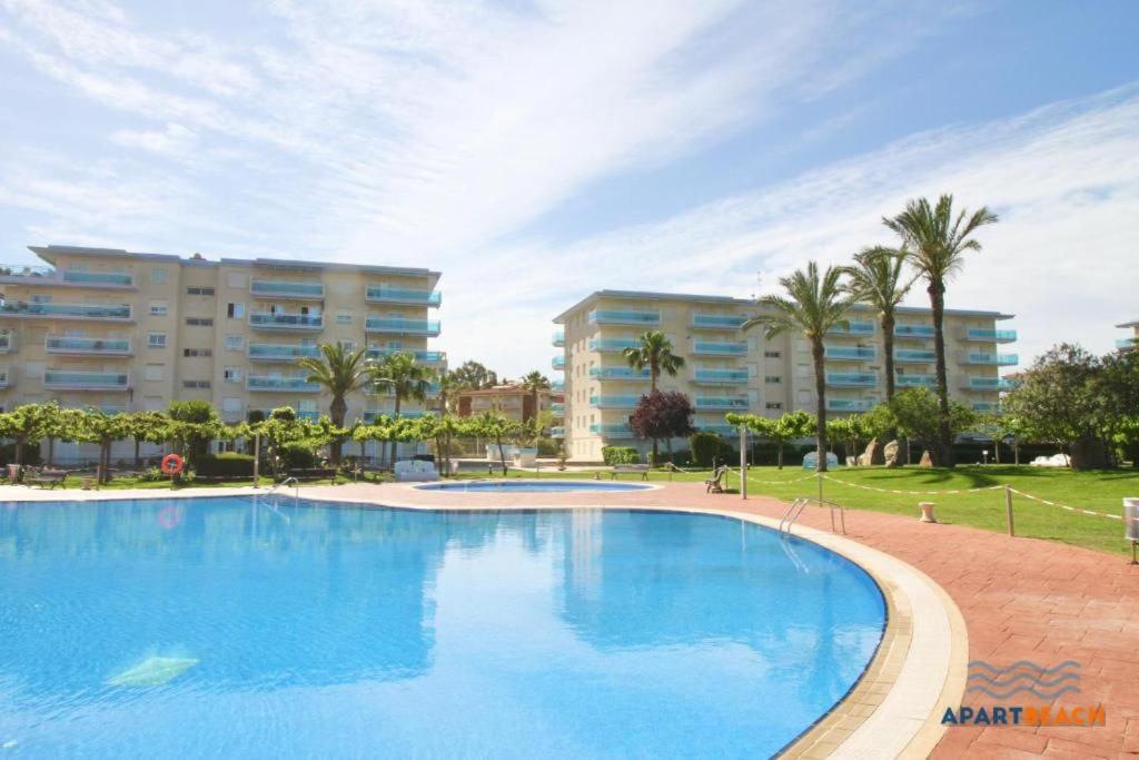 Apartbeach Los Juncos Residencial Piscinas Y Petanca La Pineda Kültér fotó
