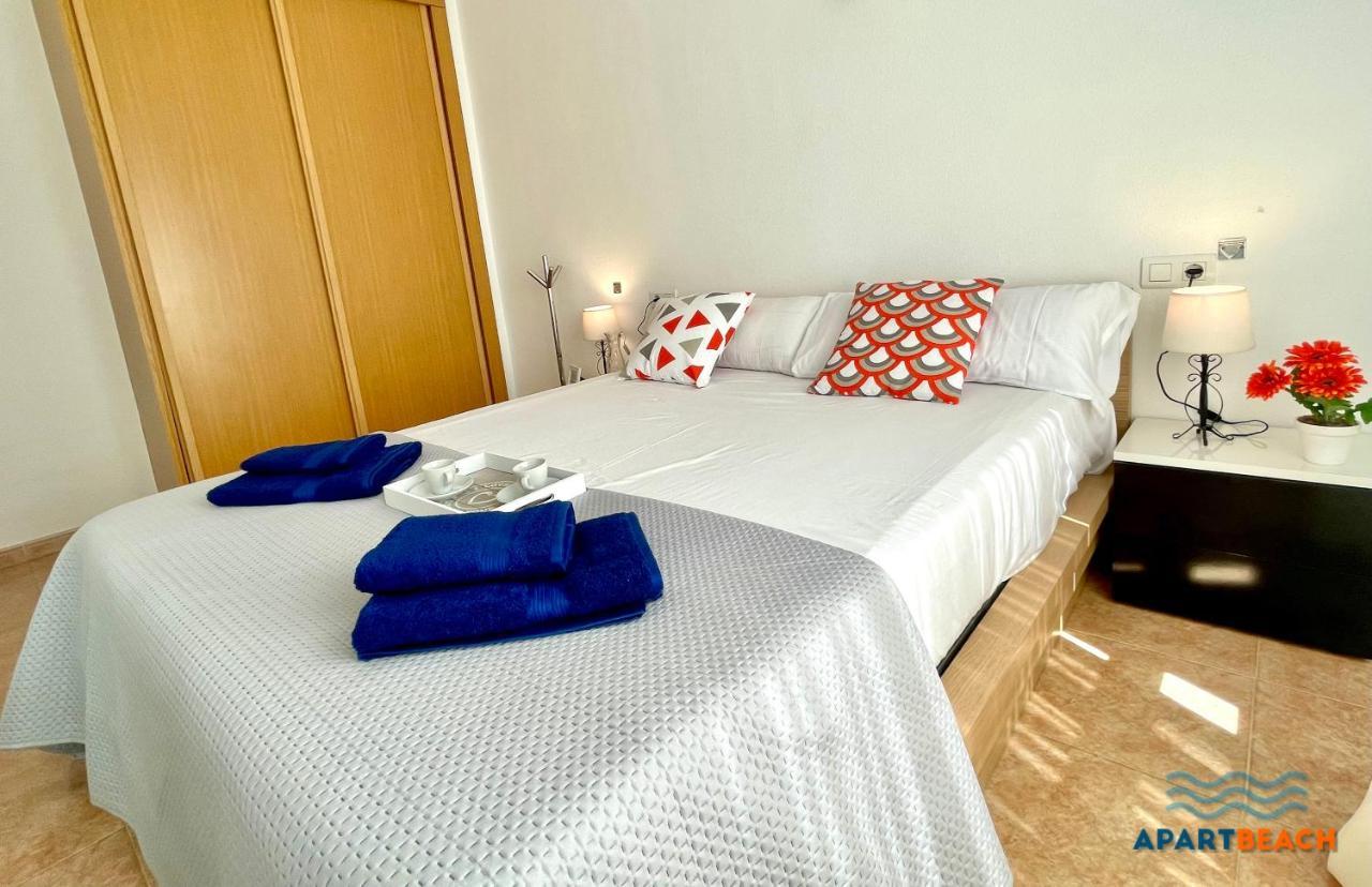 Apartbeach Los Juncos Residencial Piscinas Y Petanca La Pineda Kültér fotó