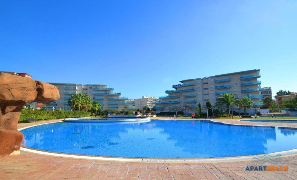 Apartbeach Los Juncos Residencial Piscinas Y Petanca La Pineda Kültér fotó