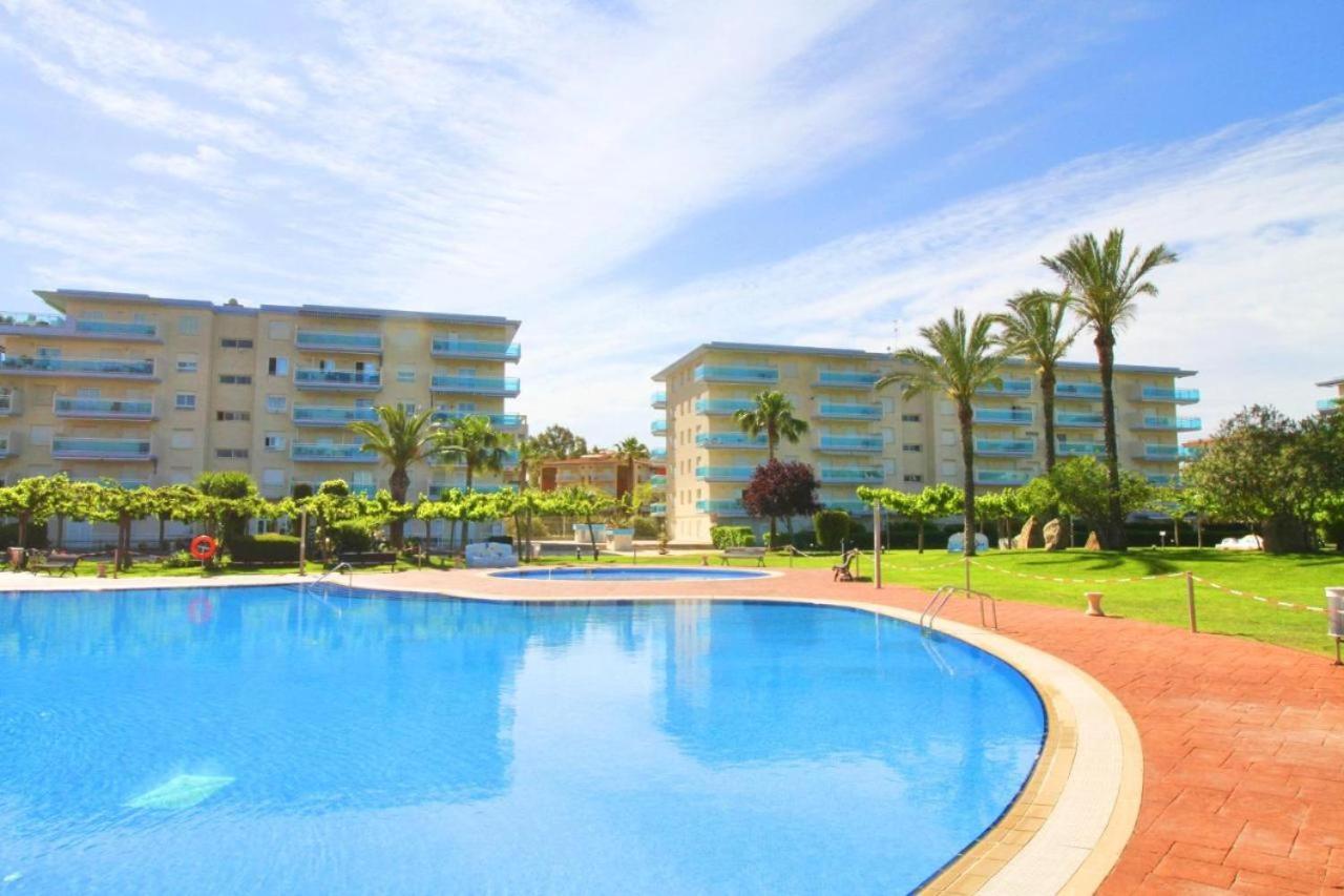 Apartbeach Los Juncos Residencial Piscinas Y Petanca La Pineda Kültér fotó